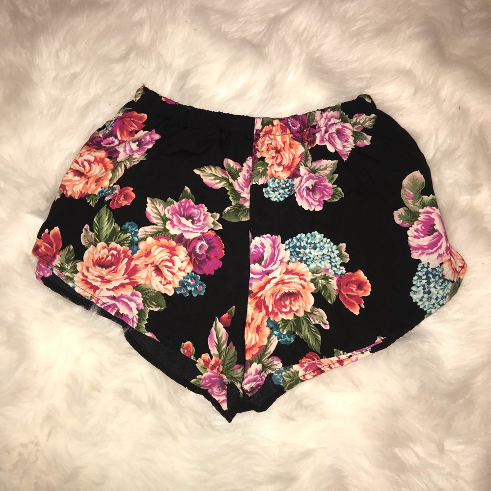 Flowy floral shorts